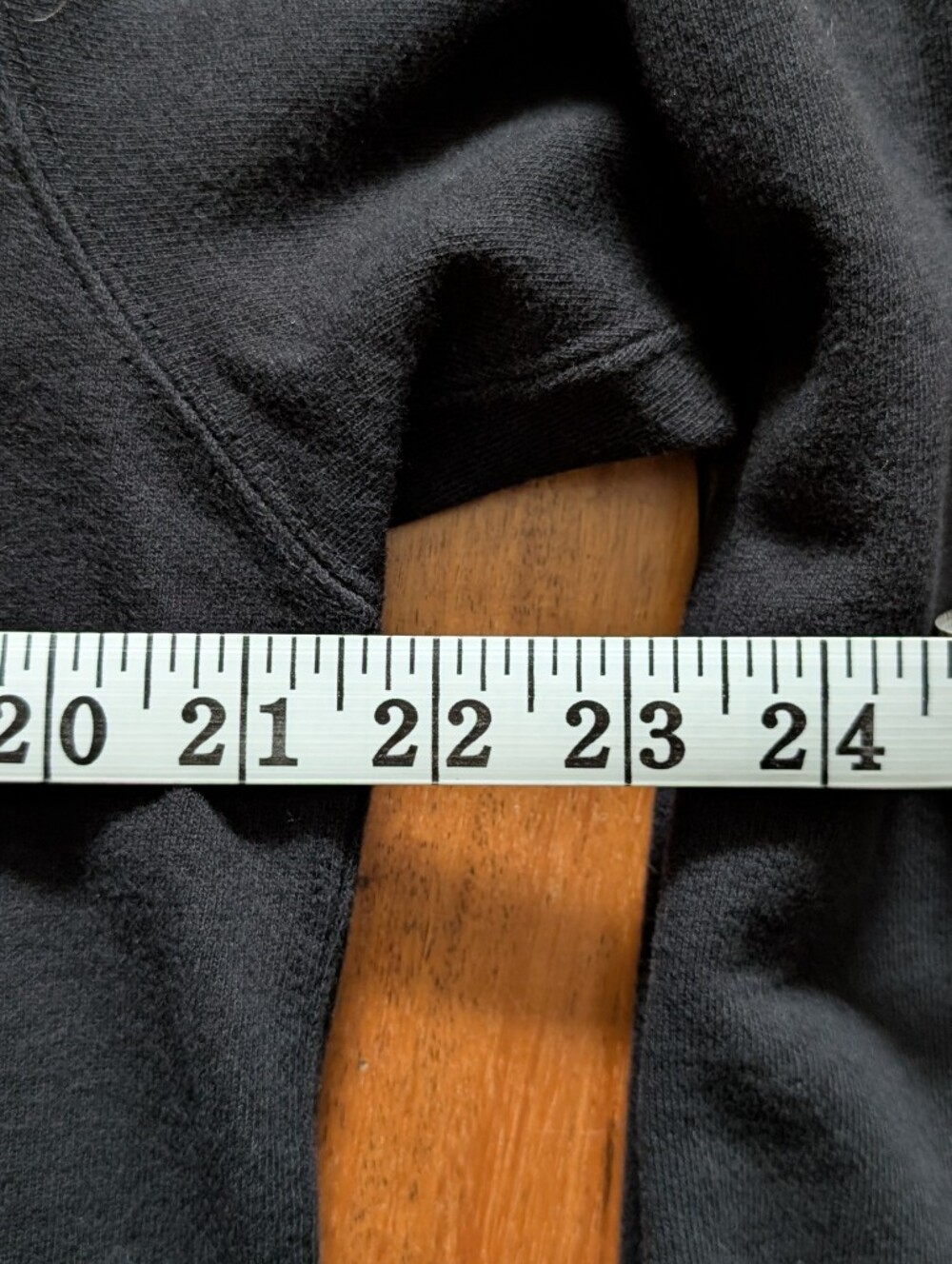 Uniqlo x KAWS Sesame Street Crewneck (M) - Picture 6 of 7